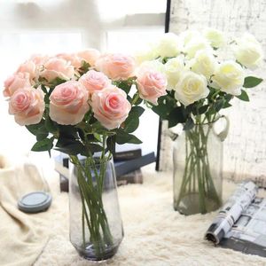 Fleurs décoratives 7pcs / paquet Simulation rose fausse décoration de fleur de soie maison jardin de mariage fond de mariage