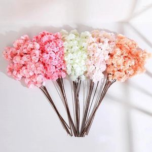 Fleurs décoratives 80 pcs 140 têtes Blossoms de cerise artificiels Arc de mariage décorer de fausse fleur Hortensia White Branch Decor Home Decor