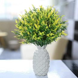 Fleurs décoratives 8pack / lot artificiel durable pour les projets de bricolage - Application large et bonne sensation jaune