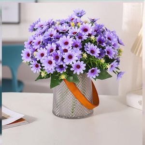 Decoratieve bloemen Kunstmatig 11 Daisies Silk Bouquet Diy Autumn Garden Decoratie Home Wedding Scene Kerst huishouden Goo