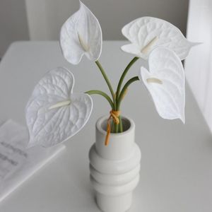 Decoratieve bloemen kunstmatig 4 stcs/bundel anthurium pu bloem xmas home flores plant artificielle wit voor bruiloftdecoratie