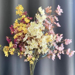 Decoratieve bloemen Kunstmatige appelbloembruiloft Pography Bouquet Accessoires Home Woonkamer Balkon Tuin El Silk Branch Decor