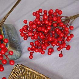 Fleurs décoratives baies de Noël artificielles décoration ramification en plastique fleur fleur mousse de soie bricolage atmosphère de baies rouges