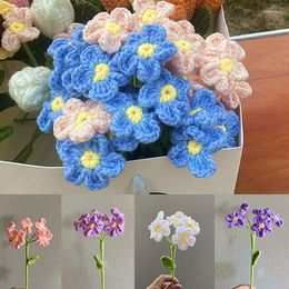 Fleurs décoratives bouquets de crochet artificiel à la main fleur en tricot fini fini maison pour la fête des mères.