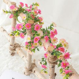 Guirlande de fleurs décoratives, marguerite artificielle, 7 pieds, fausse vigne suspendue, fausse vigne verte pour décoration de mariage à domicile