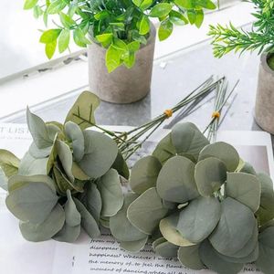 Fleurs décoratives feuilles d'eucalyptus artificielles tiges de verdure réalistes vibrantes sans entretien faux pour l'intérieur de la maison