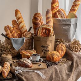 Fleurs décoratives Artificielle Faux Pain Ornements Français Baguette Gâteau Boulangerie Artisanat Enfants Pâques Décor Jouet Beignets Simulation Cuisine Modèle