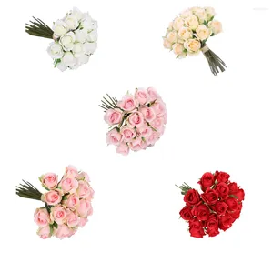 Fleurs décoratives artificielles faux Bouquets de roses à main pour les arrangements maison cuisine jardin accessoires de cérémonie de fiançailles bricolage rouge