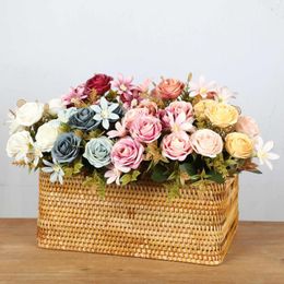 Fleurs décoratives Fleur artificielle 5 têtes de soie blanche Rose Bundle Scrapbook Noël Mariage extérieur Garden Party Chambre familiale Vase