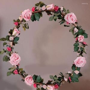 Fleurs décoratives fleur artificielle faux Rose couronne de vigne lierre panier suspendu El bureau fête de mariage jardin fond décoration murale