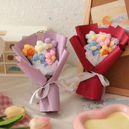 Fleurs décoratives Bouquets en tricot à fleurs artificielles pour la Saint-Valentin Mères Gift Creative Handmade Small Wedding