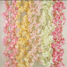 Fleurs décoratives Simulation de fleurs artificielles Cherry Blossom Vine Vine Plafond Enrouler en soie mariage