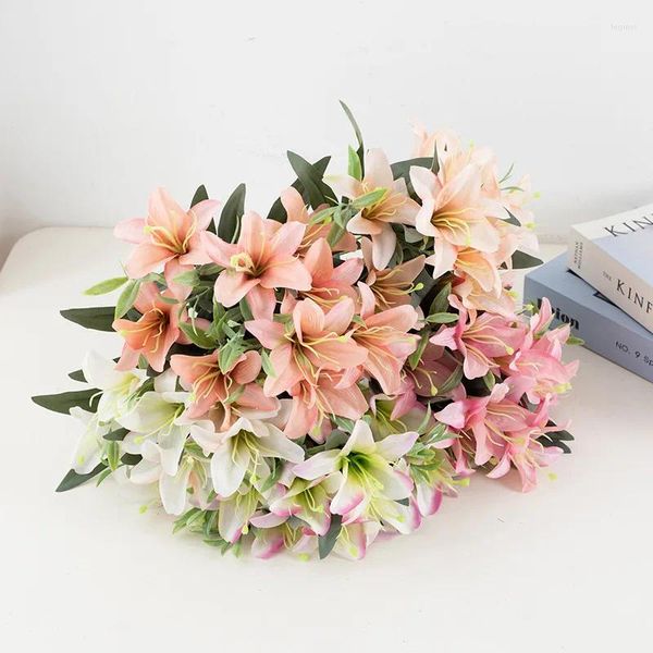 Fleurs décoratives Fleur artificielle petite lis de lis faux bouquets POGRAMME DE MARIAGE BOUQUET HOME SOI