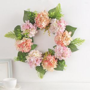 Decoratieve bloemen Kunstmatige bloemkrans Pretty Exquisite Base Manship High Simulation Home Accessoire Door Hydrangea