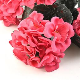Fleurs décoratives Géranium artificiel Rose rouge faux fleur de soie Bouquet Plantes de mariage Cérémonie Home Outdoor Garden de Noël décor