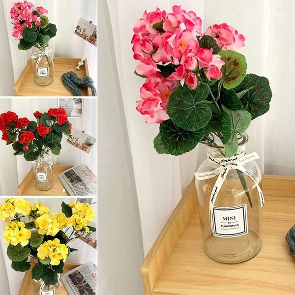 Fleurs décoratives Géranium artificiel Red Rose Plant réaliste Plantes simulées Décor pour la décoration de mariage à domicile non décolorée 36 cm de soie