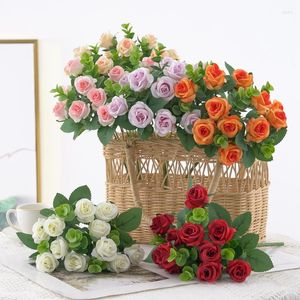 Flores decorativas planta verde artificial ramo de rosas exquisita pequeña flor falsa decoración de boda al por menor y al por mayor