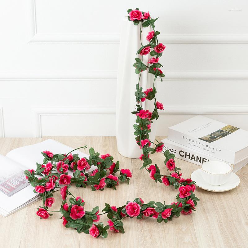 Kwiaty dekoracyjne sztuczne wiszące fałszywe rośliny winorośli róży Faux na ścienną sypialnię ślubna ogródek wewnętrzny dekoracja zewnętrzna