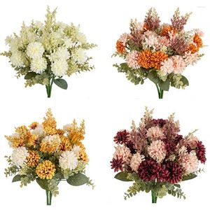 Fleurs décoratives Lavande artificielle Silk balle chrysanthemum pour décoration intérieure de mariage table centrale de fête de fête de fête de fête fausses