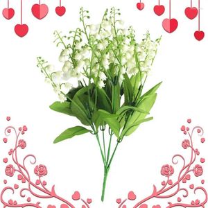 Fleurs décoratives Lily artificielle de la vallée Fausses Plants Bouquet Mur Green Plant pour le mariage Birthday Decoration Fêtes des soirées