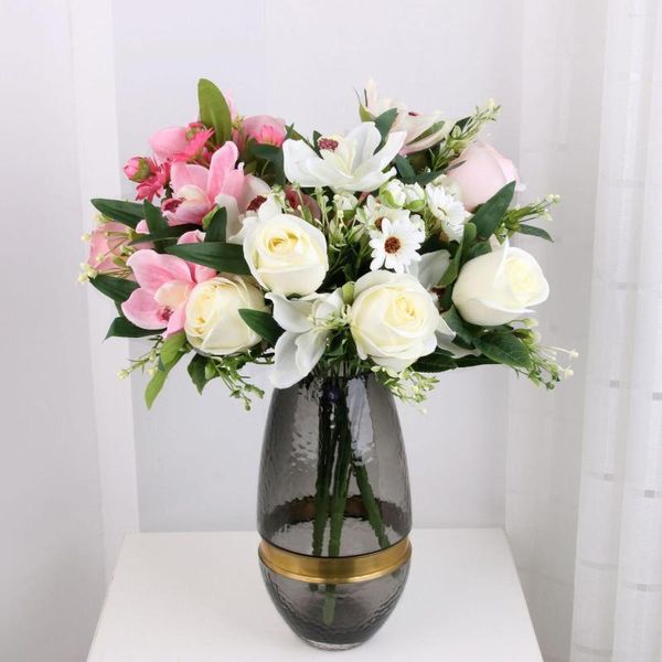 Fleurs décoratives Orchidée Artificielle Rose Bouquet Simulation Soie Faux Fleur De Mariage Bouquets De Mariée Maison Garden Party Pographie Scène Décor