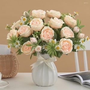 Flores decorativas rosas artificiales para boda con tallo, 7 cabezas, accesorios de Po, ramo de flores de imitación, adornos para decoración de jardín