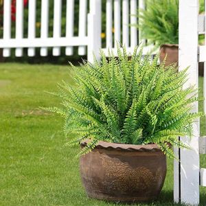 Fleurs décoratives plantes artificielles branches de fougères réalistes résistantes aux UV pour la décoration intérieure et extérieure 12 paquets de plastique réutilisable pour la maison