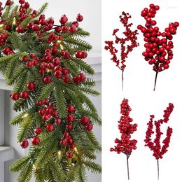 Fleurs décoratives artificielles baies rouges décorations d'arbre de noël baies branches de pin couronne maison fête de noël ornements de Table 5 pièces