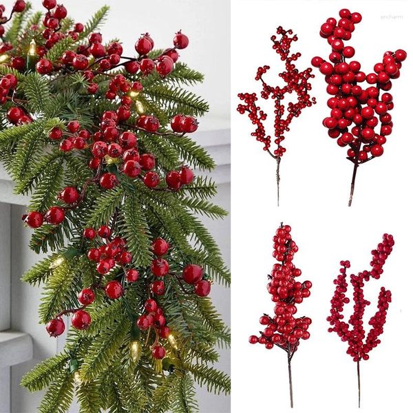 Flores decorativas bayas rojas artificiales decoraciones para árboles de Navidad bayas ramas de pino corona hogar fiesta de Navidad adornos de mesa 5 piezas