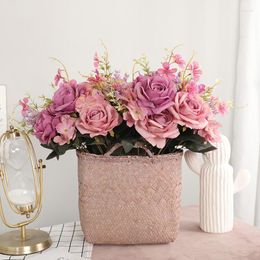 Decoratieve bloemen Kunstmatige rozenwinnaar Bouquet Bruid met romantische bruiloft Decor Home Room Decoratie Accessoires Diy Fake Plants