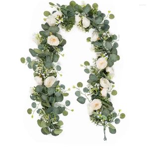 Fleurs décoratives Garlandais de vigne rose artificielle avec eucalyptus feuille de fausses paniers suspendus plantes artisanales pour la fête de mariage