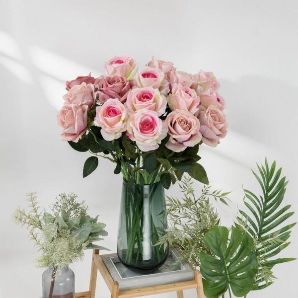 Flores decorativas Rosa artificial fiesta de boda decoración del día de San Valentín planta de simulación flor de terciopelo artesanías para el hogar al por mayor