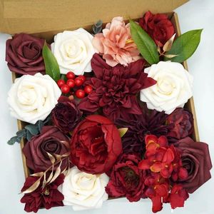 Flores decorativas cabezas de seda artificiales 17 pcs con hoja de bayas de bricolaje para bodas de vales de San Valentín decoración de rosa roja dahlia bouquet flor falsa