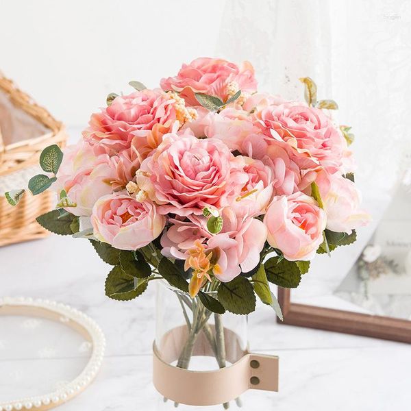 Flores decorativas Ramo de rosas de seda artificial Hortensia Peonía Novia vintage con flores falsas Decoraciones navideñas para bodas para el hogar