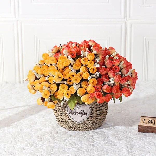 Fleurs décoratives Artificiel Silk Rose Bud Single STEM Arrangement pour la maison Bridal Party Garden Table Festival Decoration Plantes