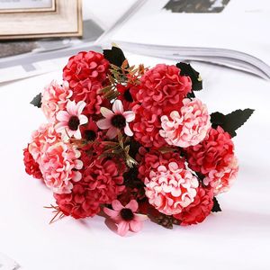 Fleurs décoratives en soie artificielle Rose Daisy Dahlia Hortensia Branche Bridal Wedding Bouquet Cédelles de fleurs DIY DÉCOR DIY