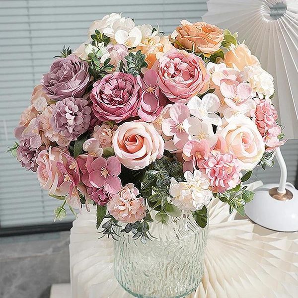 Fleurs décoratives Soie artificielle Rose Pivoine Bouquet Hortensia Oeillet Vases pour la fête à la maison Décorations de mariage d'hiver Fausses plantes