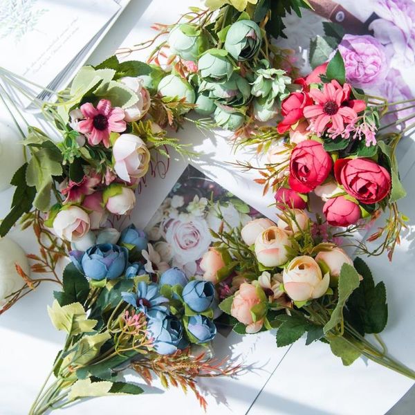 Fleurs décoratives Artificielle Soie Thé Rose Mariée Bouquet De Noël Décor À La Maison Vase Pour Table Réglage De Mariage Fleur Faux Plantes
