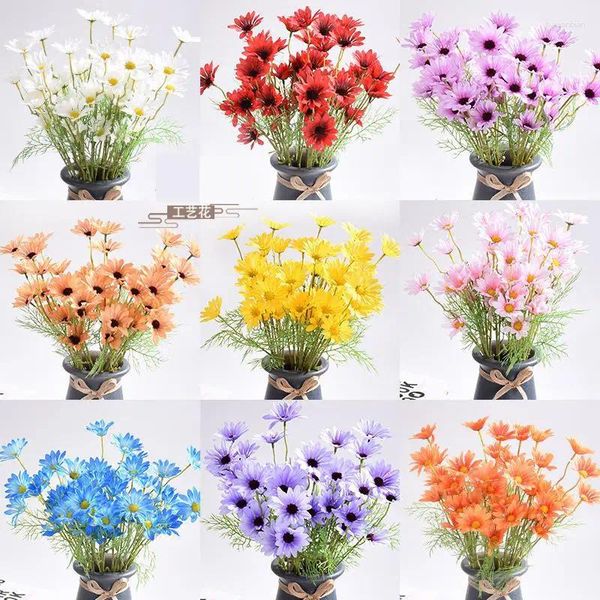 Fleurs décoratives Décoration de simulation artificielle de 5 têtes Small Daisy Mariage de mariage DIY Flower Arrangement Matériaux