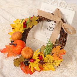 Couronne de fleurs décoratives artificielles, citrouille d'automne, décoration de baies en rotin, guirlande de feuillage d'automne, décor de Thanksgiving