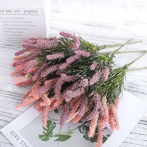 Flores decorativas Flor artificial Lavanda Fuerza blanca para Navidad Mesa de casa de bodas Decoración Bridal Bouquet Plastic