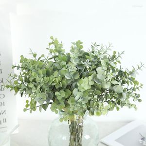 Decoratieve bloemen herfst kunstmatige plastic planten eucalyptus bladeren voor vaashuis kerstbruiloft decoratie nep arrangement