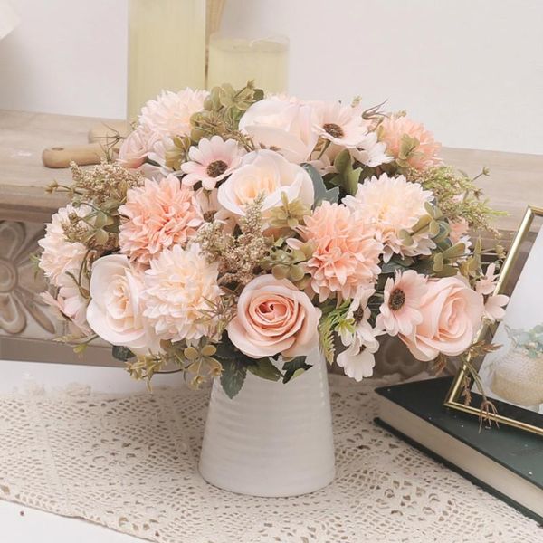 Fleurs décoratives Automne Silk hybride Faux Rose Dandelion Bouquet Artificiel Daisy pour la maison Decoration de jardin de mariage Gift Saint-Valentin