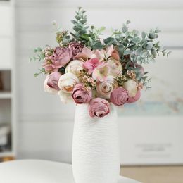 Decoratieve bloemen Mooie kunstmatige bloem lichtgewicht Rose Fade-resistente rustieke theebudn nep