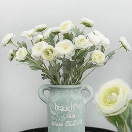 Fleurs décoratives Belle famille royale britannique Noble artificielle Ranunculus Asiaticus soie 3 têtes rosée Lotus décoration fausse fleur A6840