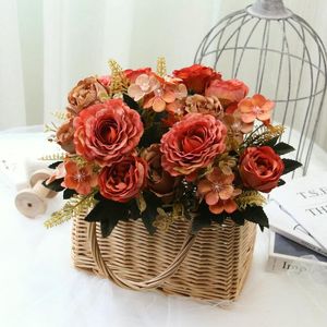 Decoratieve bloemen Mooie Hydrangea Rose kunstmatige bloem herfst trouwhuis decoratie zijden nepschuim accessoires ambacht