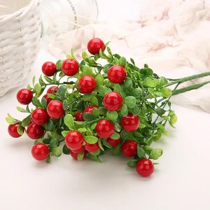 Fleurs décoratives Berry Fleur artificielle Fruit Cherry Bouquet Faux Pepper Année de décor de décoration de Noël décora pour la maison