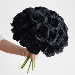 Fleurs décoratives Silk noir Peony Rose Bride Artificial Bride Wedding Hand tenant le bouquet pour la fête du jardin DIY DIY HALLOWEEN DÉCOR