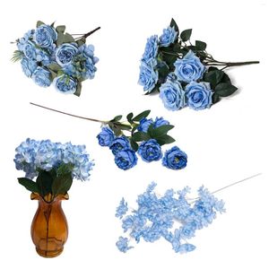 Decoratieve bloemen blauwe toon fluweel kleurgroothandel kunstmatige kersen bloesem pioenroos roze hydrangea bruiloft podium decor