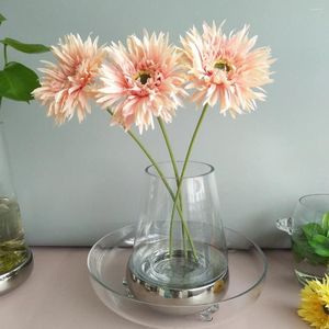 Decoratieve bloemen geborsteld Afrikaanse zonbloem Geranium Chrysant Noords huismodel Kamerdecoratie Overzeese bruiloftsontwerp Live